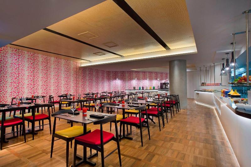 هتل Four Points By Sheraton Brisbane