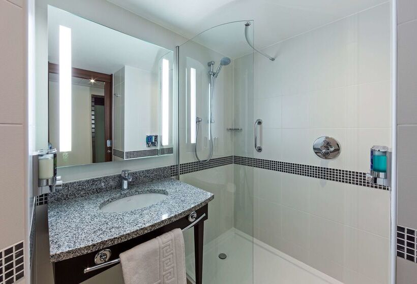 هتل Hampton By Hilton London Gatwick Airport