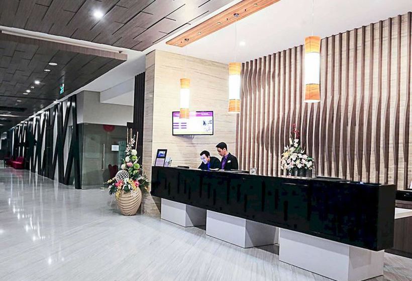 هتل Mercure Palu
