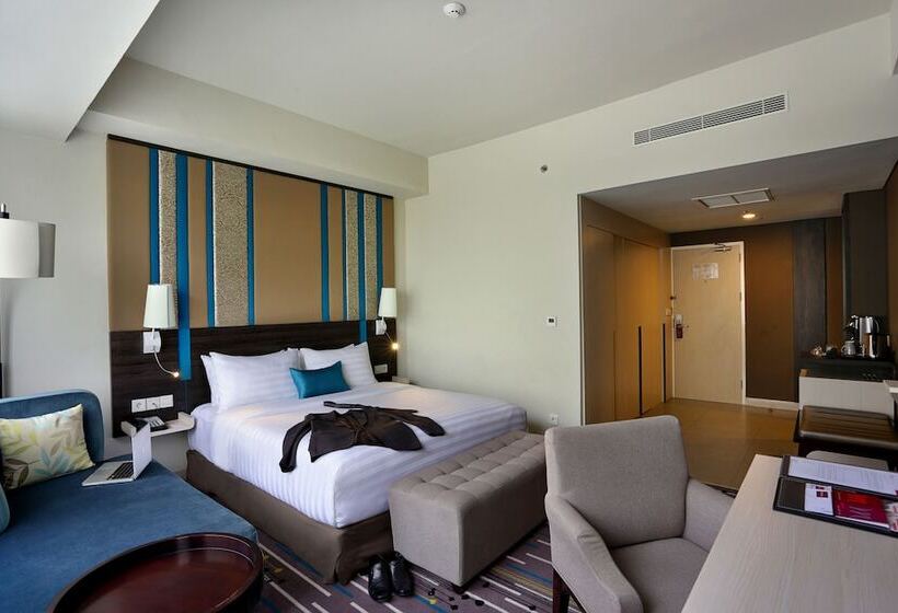 هتل Mercure Serpong Alam Sutera
