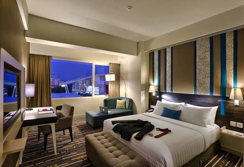 هتل Mercure Serpong Alam Sutera