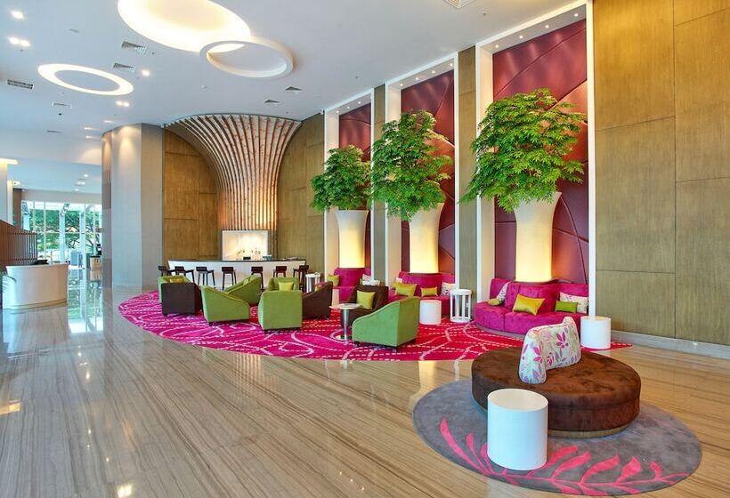 هتل Mercure Serpong Alam Sutera