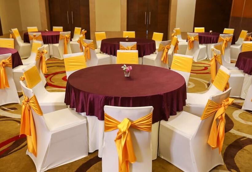 Radisson Blu Hotel Chennai City Centre