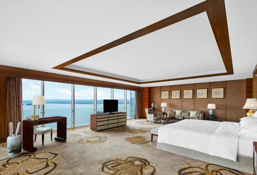 Отель Sheraton Qiandao Lake Resort