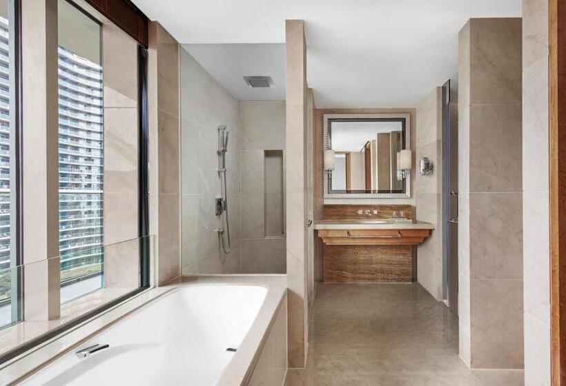 Отель Sheraton Qiandao Lake Resort