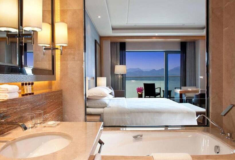Отель Sheraton Qiandao Lake Resort
