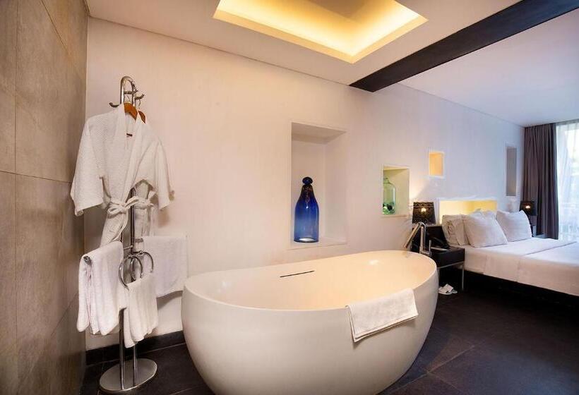 בית מלון כפרי The 1o1 Bali Fontana Seminyak