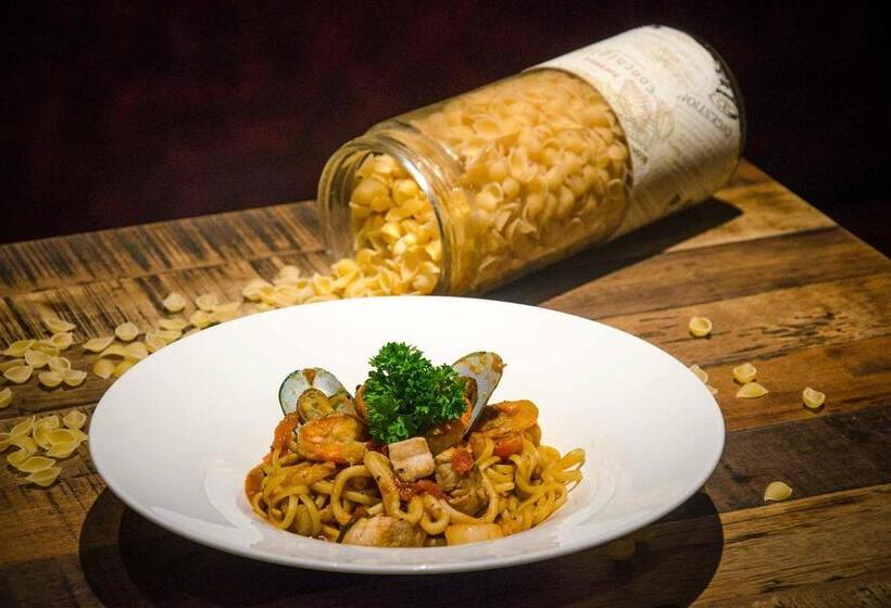 בית מלון כפרי The 1o1 Bali Fontana Seminyak