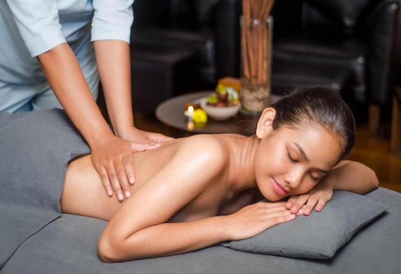 בית מלון כפרי The 1o1 Bali Fontana Seminyak