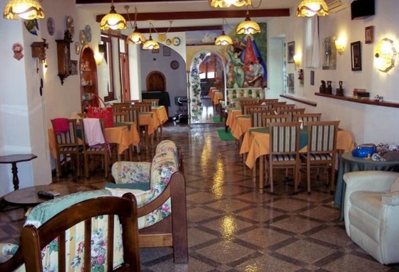 منتجع Aparthotel Villa Marinù