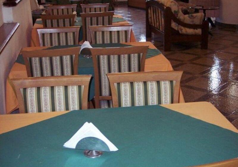منتجع Aparthotel Villa Marinù
