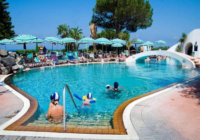 منتجع Aparthotel Villa Marinù