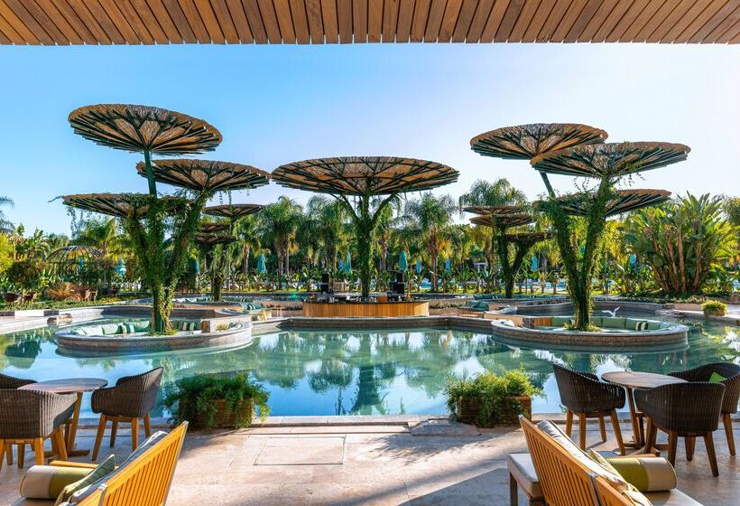 Resort Regnum Carya