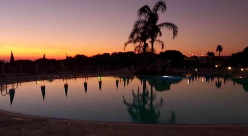 استراحتگاه Residence Portoselvaggio