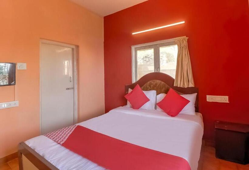 Fabhotel Green Castle Resort