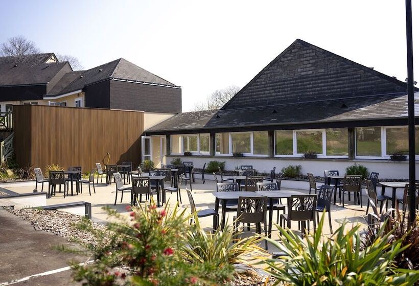 فندق Ibis Styles Fougeres