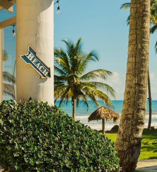 בית מלון כפרי Las Canas Beach Retreat