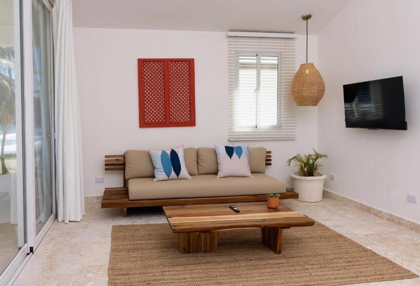 בית מלון כפרי Las Canas Beach Retreat