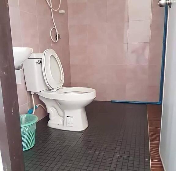 پانسیون Dalum Beachhouse