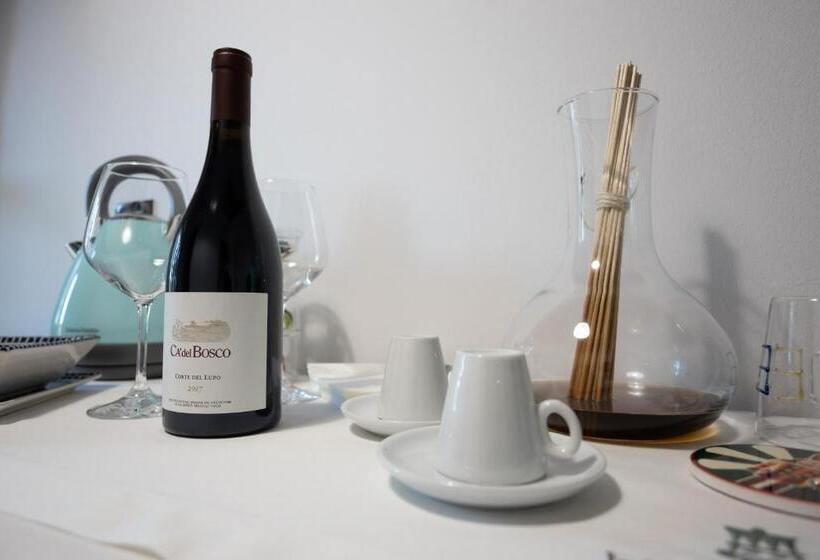 مبيت وإفطار Lo Schiaccianoci Bed&breakfast De Charme