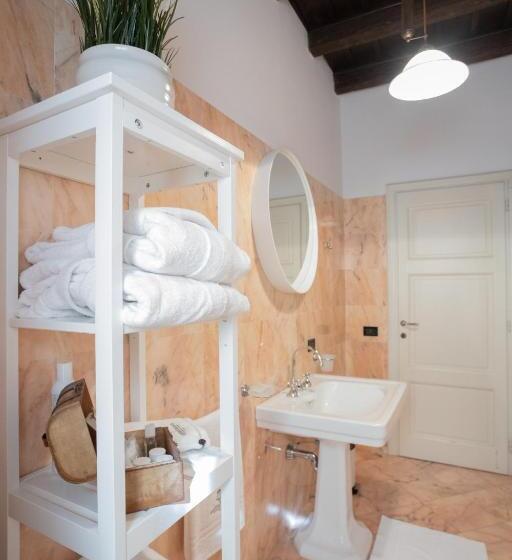 مبيت وإفطار Lo Schiaccianoci Bed&breakfast De Charme