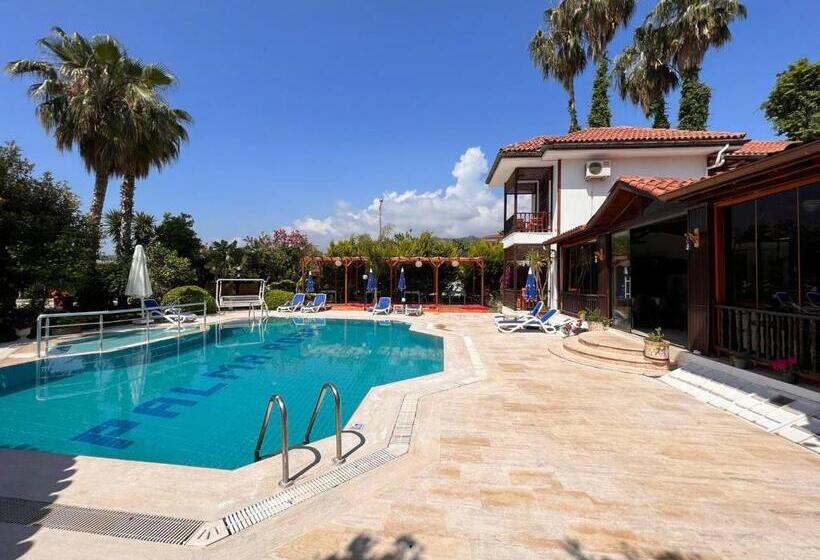 تختخواب و صبحانه Palma Rosa