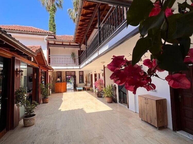 تختخواب و صبحانه Palma Rosa