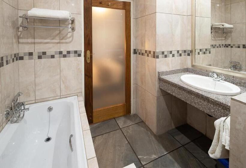 ベッドアンドブレックファースト Stevenski S Guesthouse