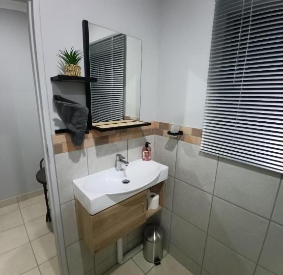膳宿费 Big D Accommodation & Guesthouse