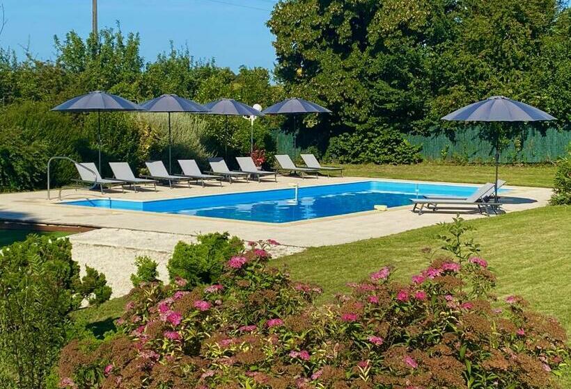 민박 Le Petit Bleu Chambre D Hôtes