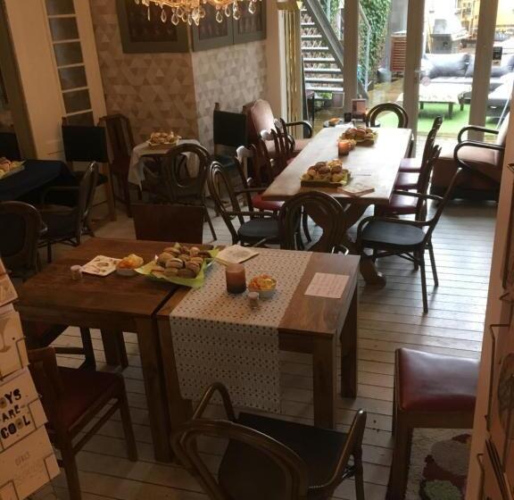 住宿加早餐  T Een En  T Ander