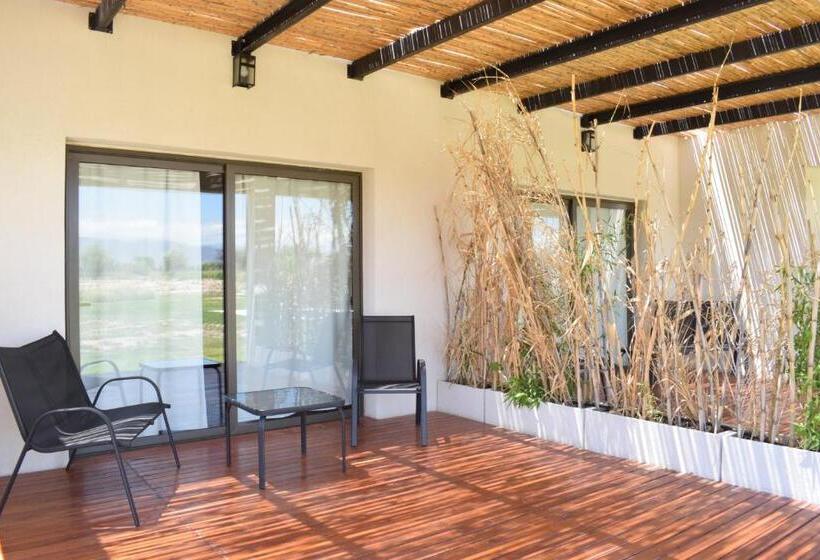 تختخواب و صبحانه Villa Mendotza