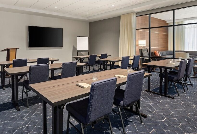 호텔 Courtyard By Marriott Owatonna Downtown