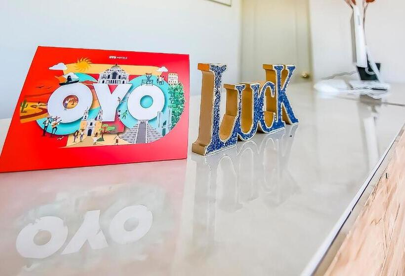 هتل Oyo  Plaza Las Torres