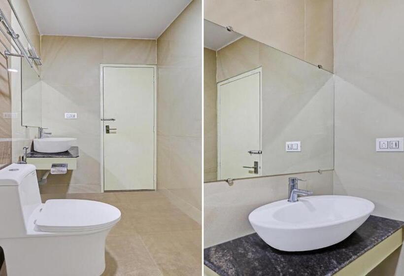 هتل Treebo Aall Season