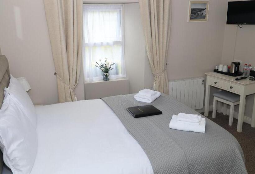 פנסיון Madelines Accommodation