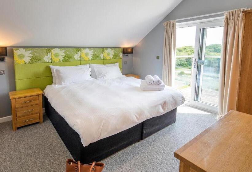 リゾートホテル Pointbreak Sleeps 12 With Hot Tub Great Celebration House Dog Friendly