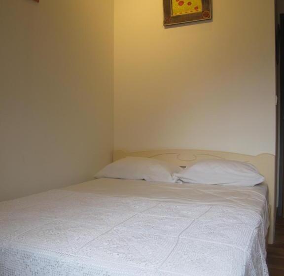 住宿加早餐  Poppy Chambres D Hotes