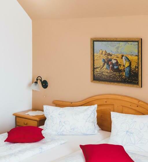 تختخواب و صبحانه Weingut Peter Grill