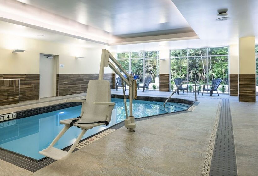 בית מלון כפרי Fairfield By Marriott Inn & Suites North Bay