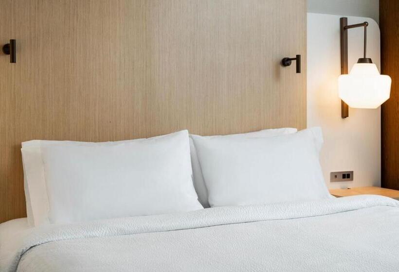 בית מלון כפרי Fairfield By Marriott Inn & Suites North Bay