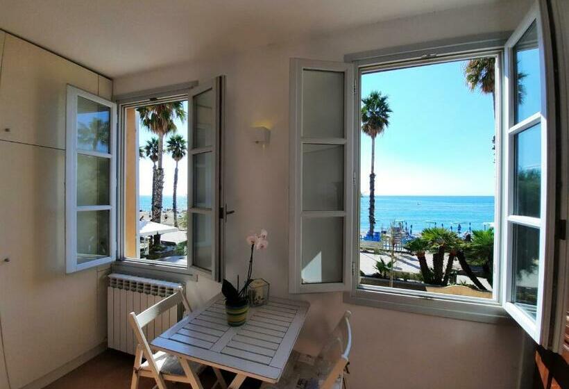 Отель Finestre Sul Mare