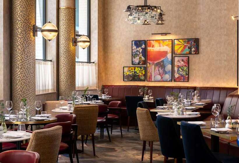 هتل Lost Property St. Paul S London, Curio Collection By Hilton