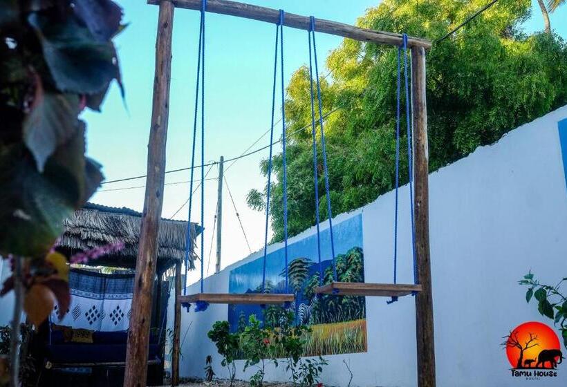 ペンション Tamu House Pajé Beach