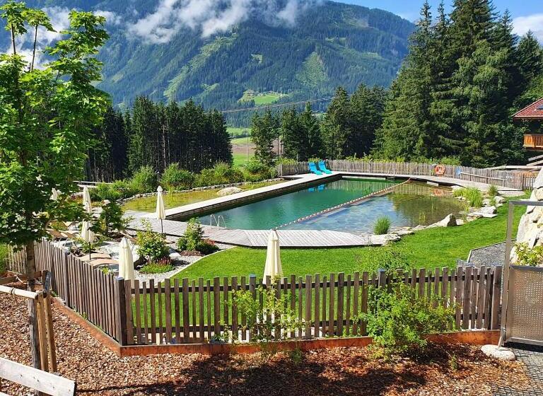 Курорт Nationalpark Chalets Neukirchen