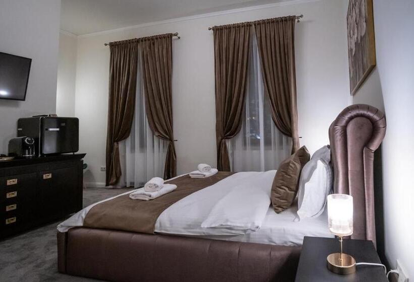 The Nest Baia Mare