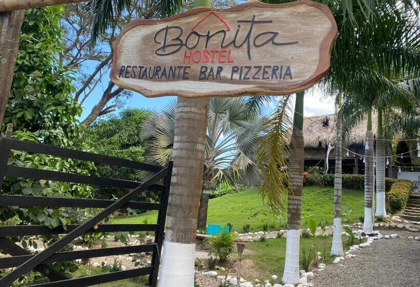 تختخواب و صبحانه Bonita Hostel