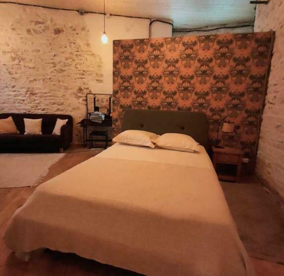Bed and Breakfast Chamade En Beaujolais