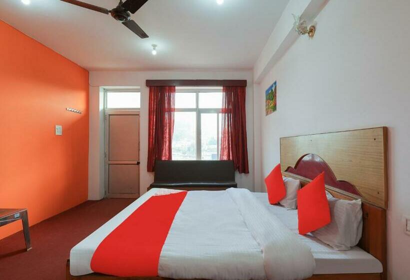 בית מלון כפרי Oyo 84792  Delhi Heart