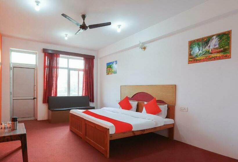 בית מלון כפרי Oyo 84792  Delhi Heart